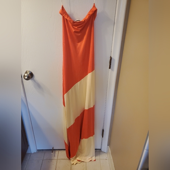 Venus Maxi Dress - Picture 2 of 7